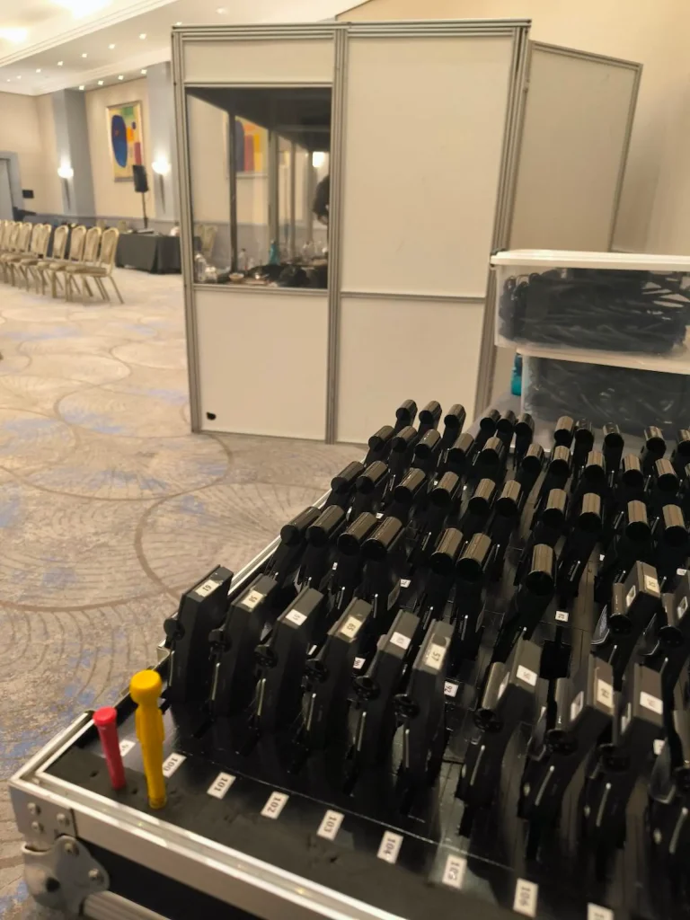 Ses Sistemleri Kiralama ve Simultane Çeviri: Etkinliklerinizde Kusursuz İletişim